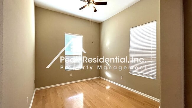 Photo - Wonderful Elk Grove 3bd/2ba Home with 2 Car Garage!