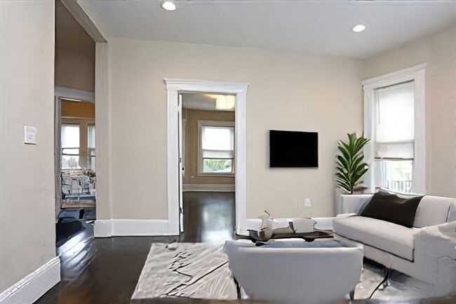 Photo - 41 St Edward Rd Unit 3