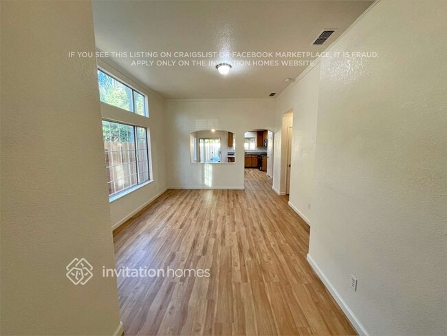 Photo - 456 Victory Ave