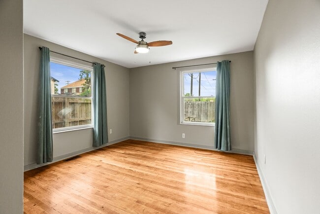 Photo - 1724 W 19th St