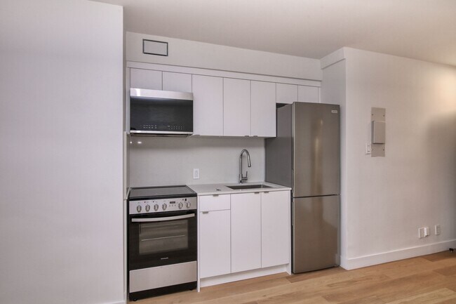 Photo - 1 Chem. de la Côte-Sainte-Catherine Unité 203