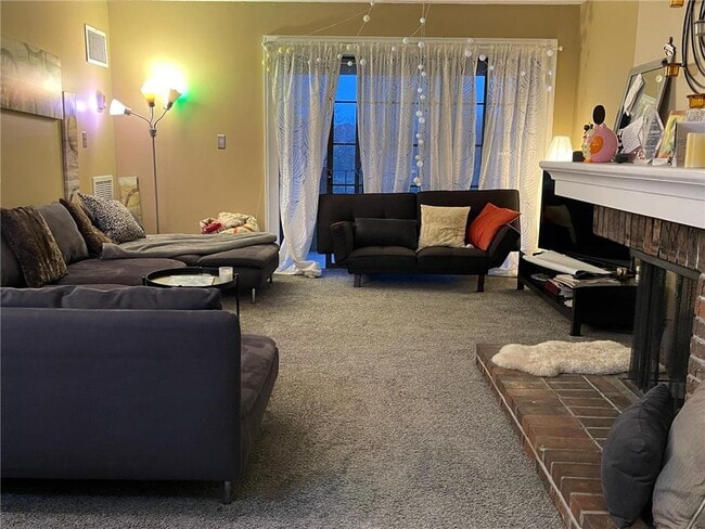 Building Photo - 6730 Vernon Ave S Unit 402