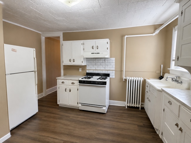 Photo - 209 Reno Ave Unit 209 Reno Avenue  2