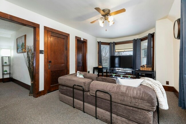 Photo - 511 S 3rd St