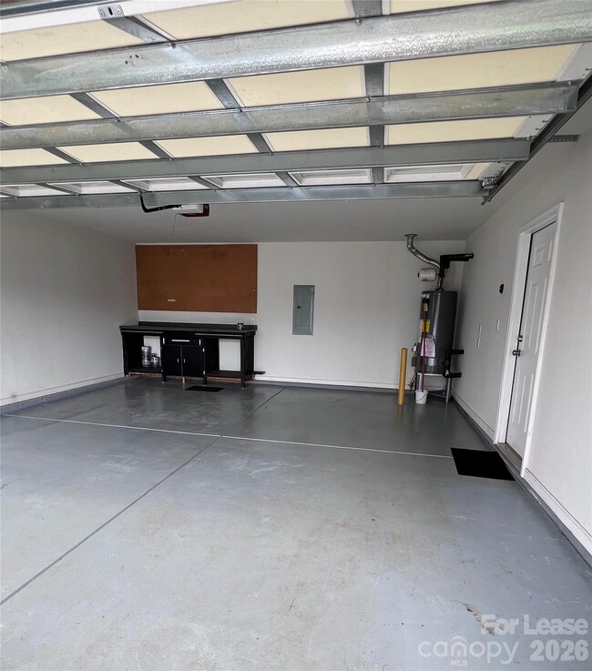 Photo - 2340 Wexford Way