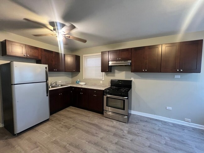 Photo - 7202 S Marshfield Ave