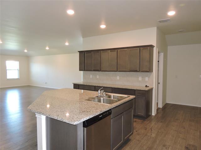 Photo - 305 Silo Cir