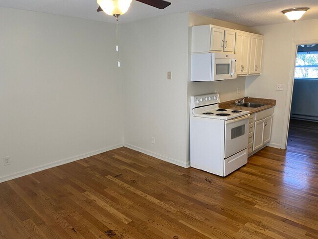 Photo - Ground Floor Renovated Apartment - Walk to Duke, Downtown or Durham Co-op Market! Unit 05