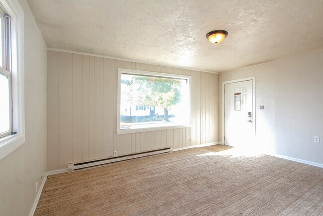 Photo - Freshly Renovated & Ready for You — Cozy 1 Bedroom Duplex (Voucher Friendly!)