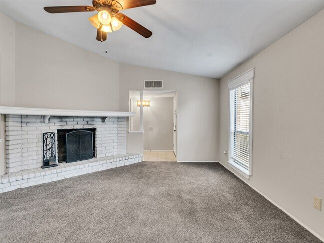 Photo - 17323 Glenpatti Dr