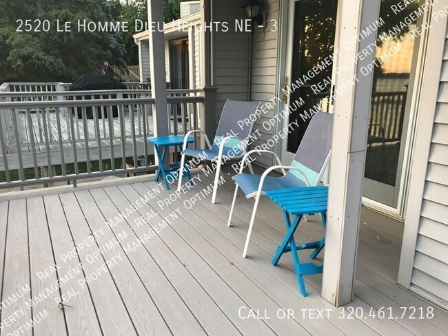 Photo - 2520 Le Homme Dieu Heights NE