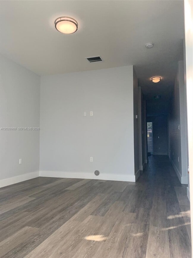 Photo - 807 E 28th St Unit 807