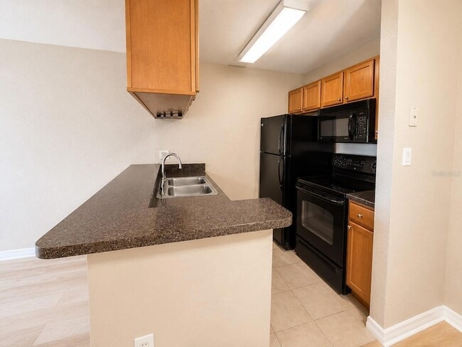 Photo - 203 Lake Parsons Green Unidad 108