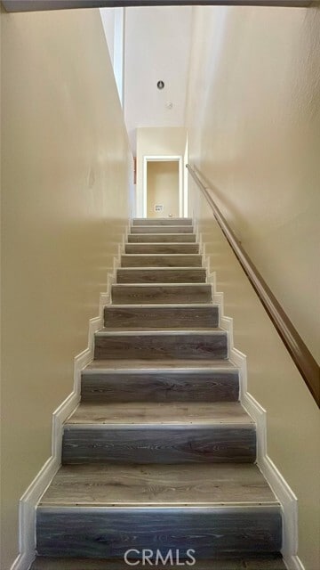 Photo - 1073 W 112th St