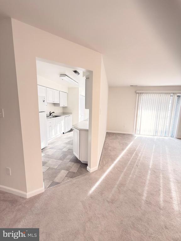 Photo - 37 Wickham Ct