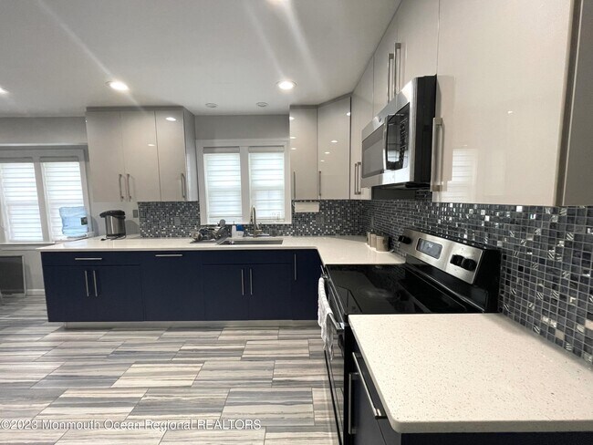 Photo - 87 Cooper Ave