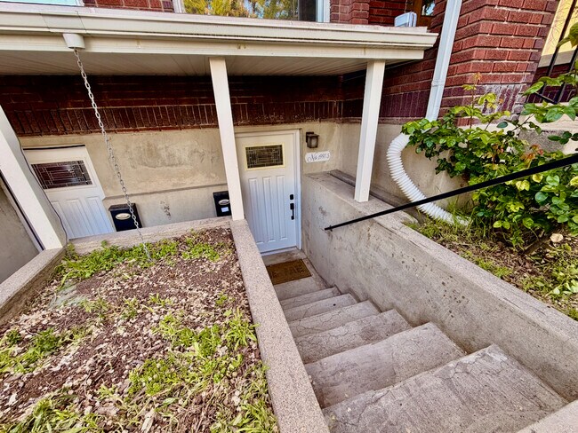 1995 S Lincoln St Unit 1997.5