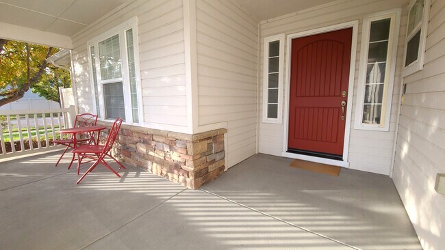 Photo - 2130 Strauss Ct E