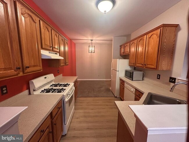 Photo - 937 Cholet Dr