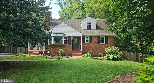 Building Photo - 4021 Laurel Rd Rental