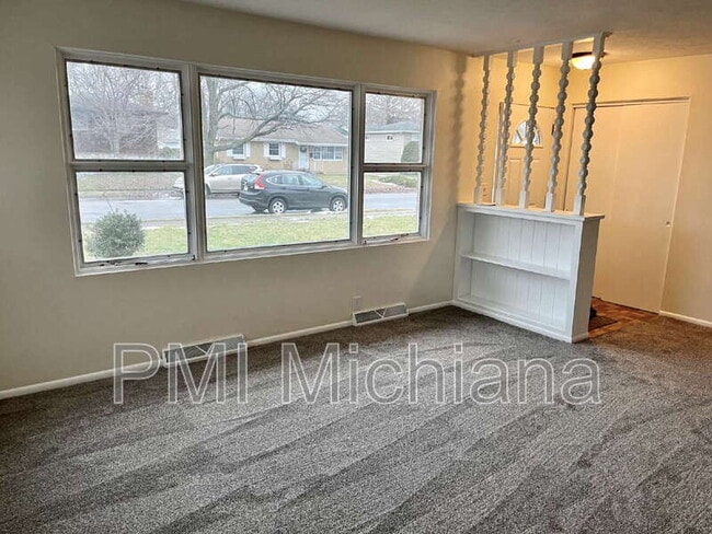 Photo - 1647 Vernerlee Ln