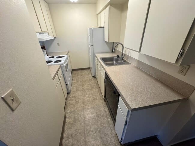 Photo - (858) FoxFire - 2 Bedroom / 1 Bathroom Unit 455-B