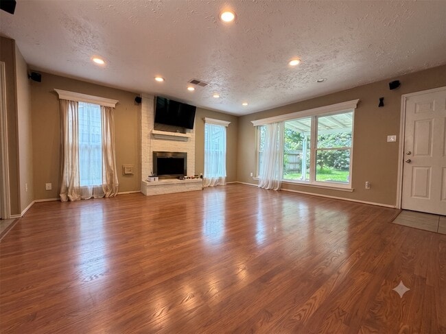 Photo - 3507 Santa Rosa Ln