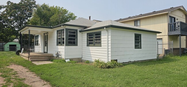 Building Photo - 537 S Lulu St Rental