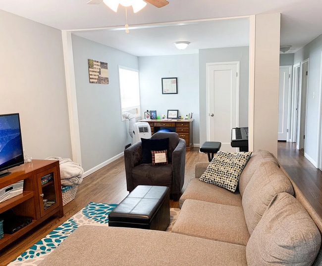 Building Photo - 1255 S Forest St Rental