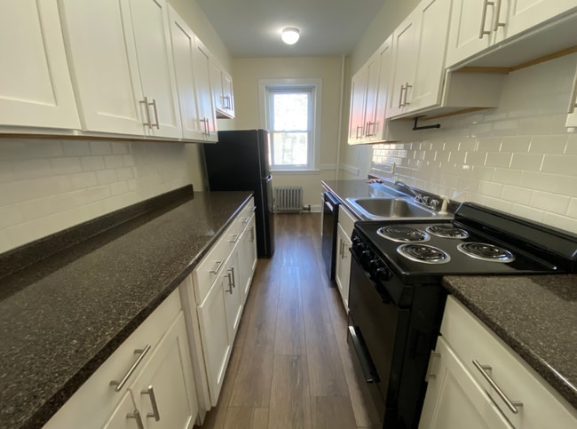 12 Gerald Rd Unit 2045-4