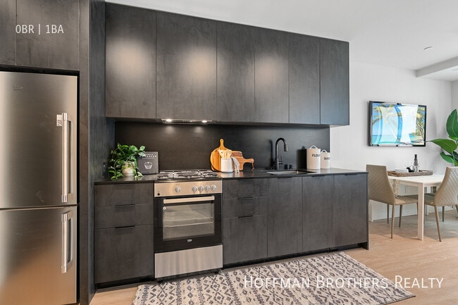 Building Photo - 3688 Overland Ave