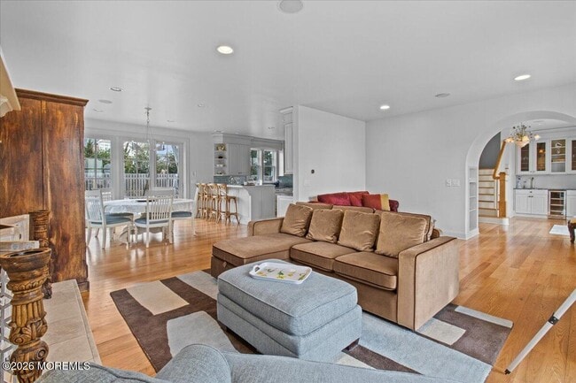 Photo - 1043 Barnegat Ln