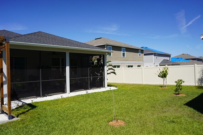 Photo - 427 Sunfish Dr House