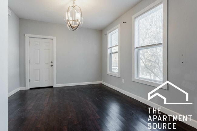 Photo - 2968 N Ridgeway Ave Unit 2R