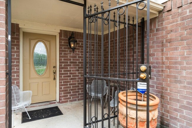 Photo - 11607 Zarroll Dr