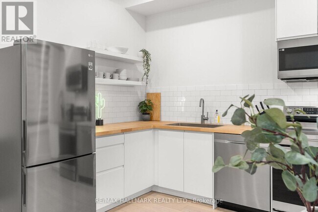 Photo - 12 Glenside Ave