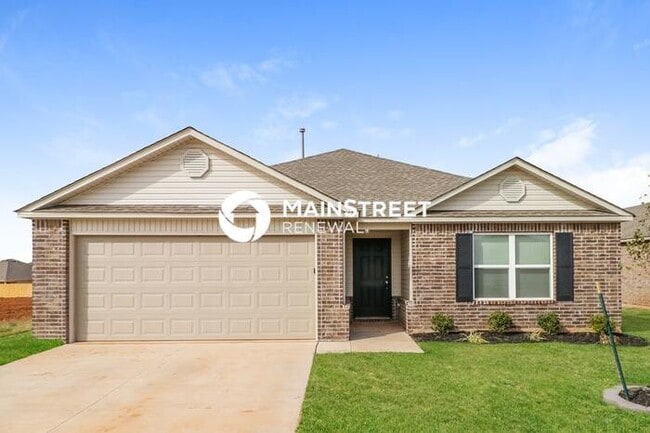 Building Photo - 3 Bedroom Pet-Friendly Home in Yukon, OK with Main Street Renewal