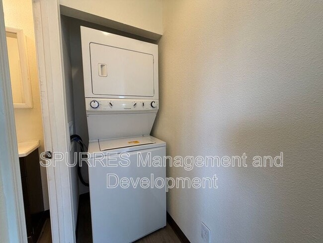 Photo - 138 N Klevin St