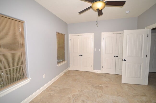 Photo - 417 Chavanne St