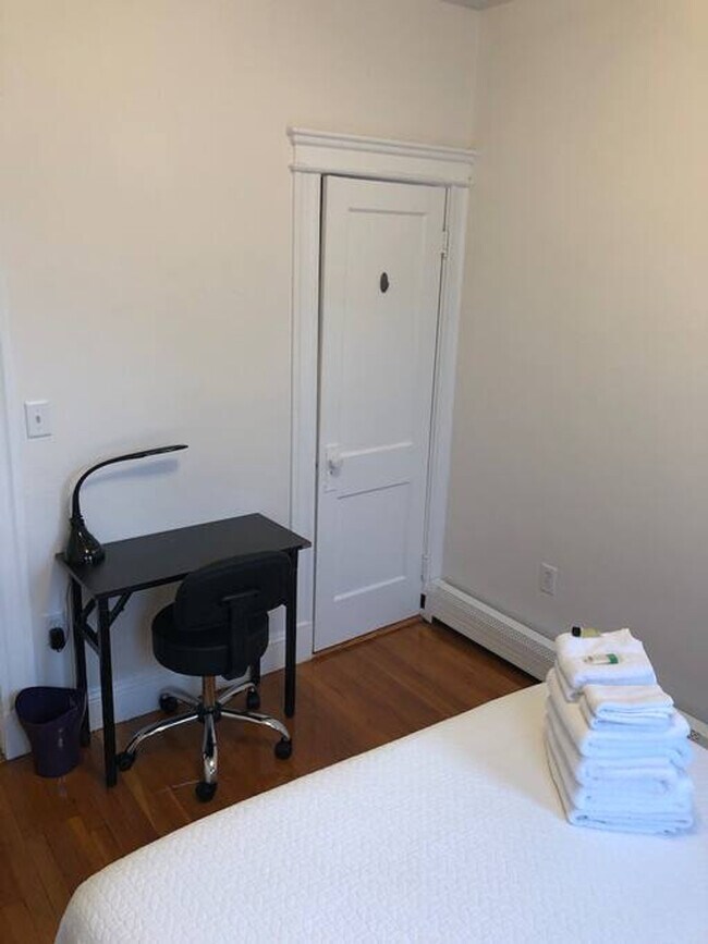 Photo - 109 Strathmore Rd Unit ID1355164P