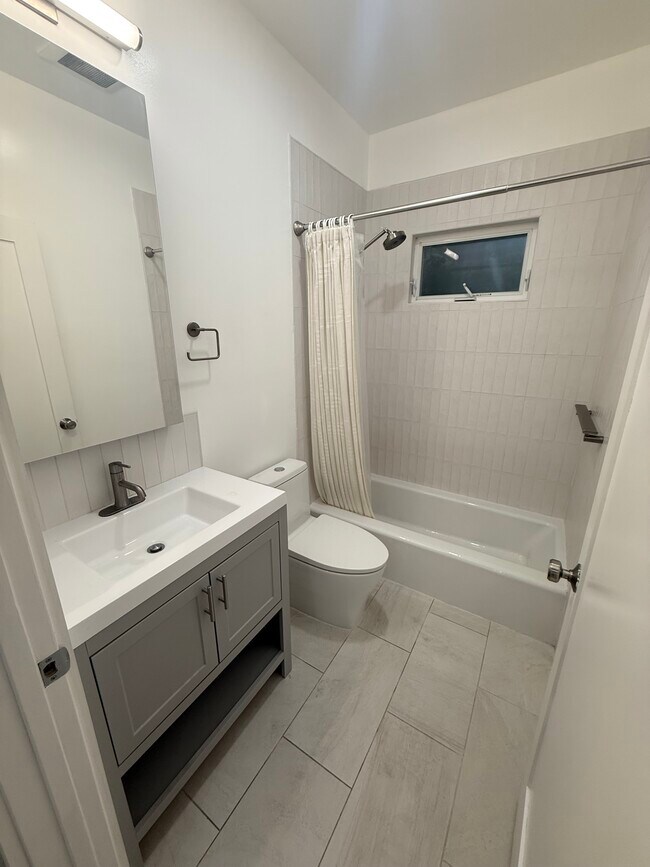 1404 Colton St Unit 1404