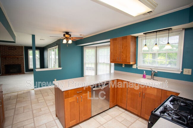 Photo - 50 Manchester Rd