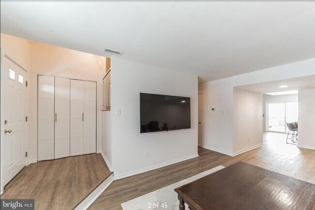 Photo - 5002 Shannon Ct