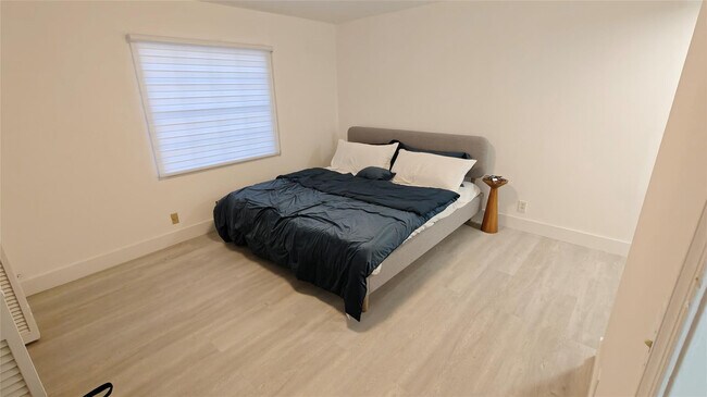 Photo - 555 SE 8th St Unit 152