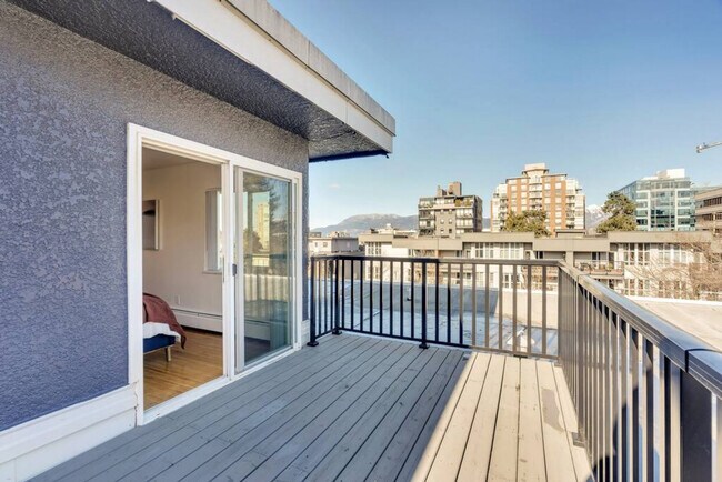 Photo - 1550 W 11th Ave Unit ID1051793P