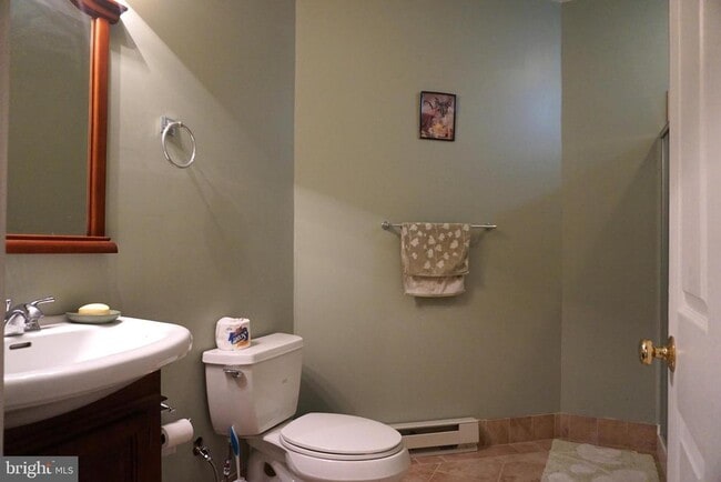 Building Photo - 331 Quail Dr N