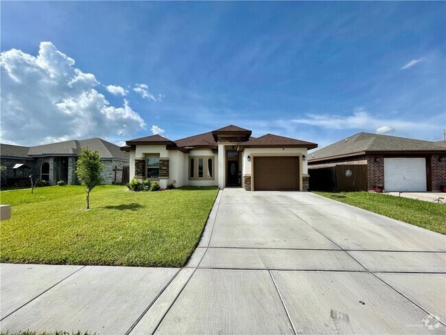Building Photo - 2920 Fuerte Ave Rental