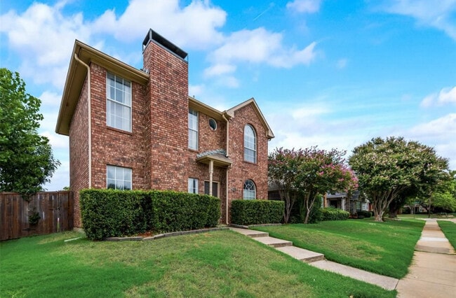 Photo - 807 Burr Oak Dr