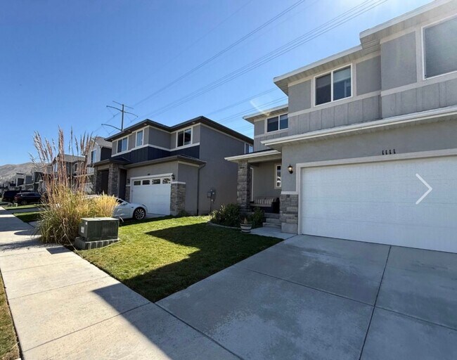 Photo - Amazing Five Bedroom Home, Bluffdale, 3300...