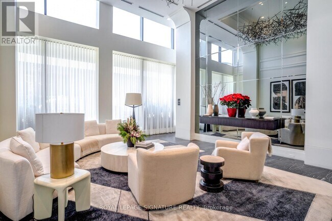 Photo - 33 Frederick Todd Wy Unité 1107